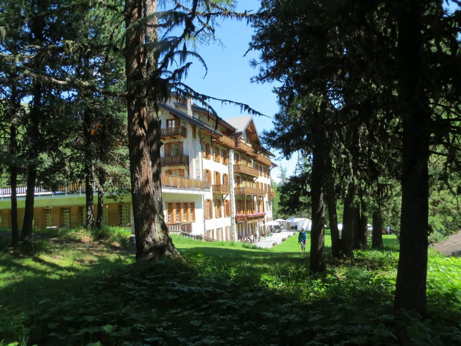 Grand Hotel & Kurhaus Арола Екстериор снимка